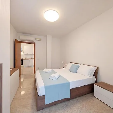 -zona Centrale- Wifi Ac Moderno 2 Posti * Porto SantʼElpidio